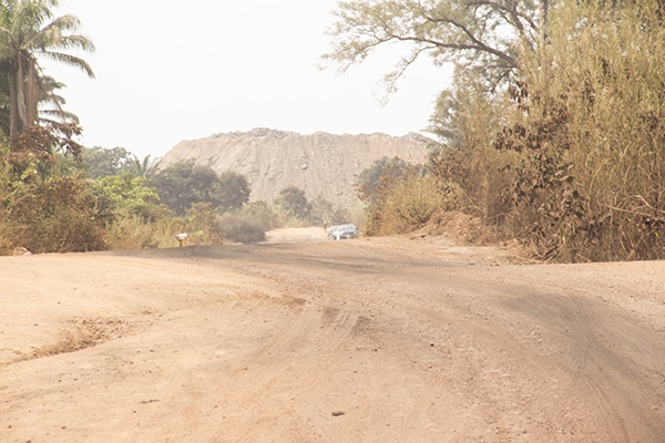Road leading up to Okobo