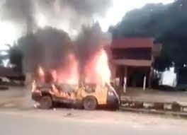 Enugu Boils As Gunmen Enforce Sit-At-Home Order, Set Vehicles On Fire