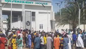 Zamfara Residents Shut Government House, Protest Over N200million Ransoms Paid To Bandits