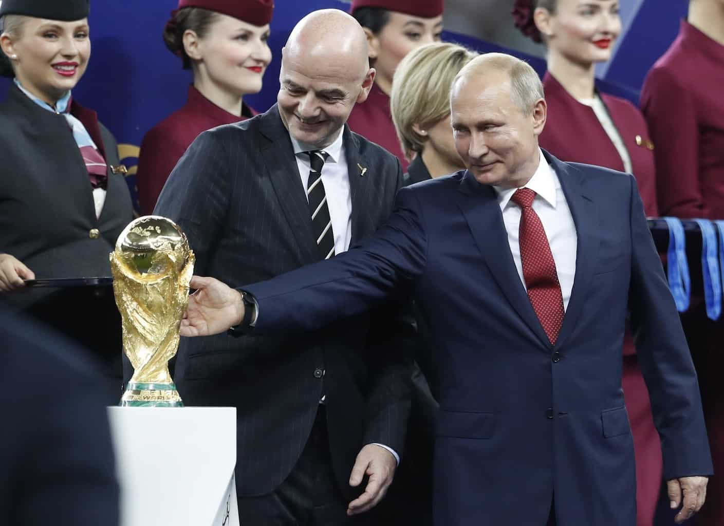 FIFA official suspends Russia from 2022 World Cup