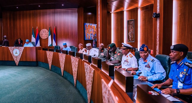 Terror alert: Buhari summons security chiefs to emergency meeting