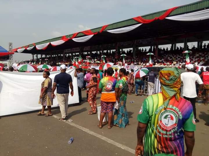 2023 : PDP Flag Bearer, Atiku Abubakar Interacts With Anambra Traditional Rulers