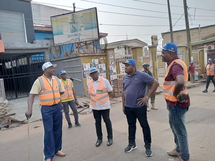 Governor Soludo Monitors January Sanitation Exercise In Awka, Says Government Will Go Tough On Defaulters.