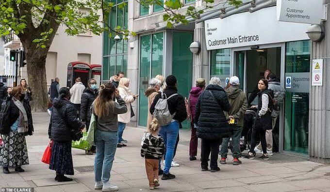 British Passport Office Staff Begin Strike over Pay