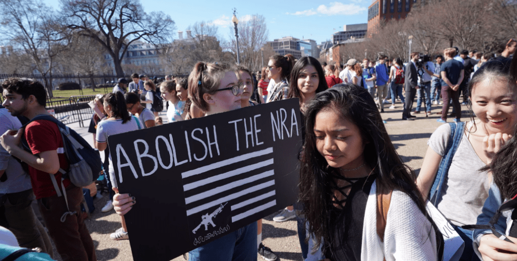 Students in US walking out of schools