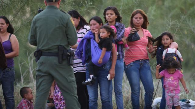 US and Mexican border